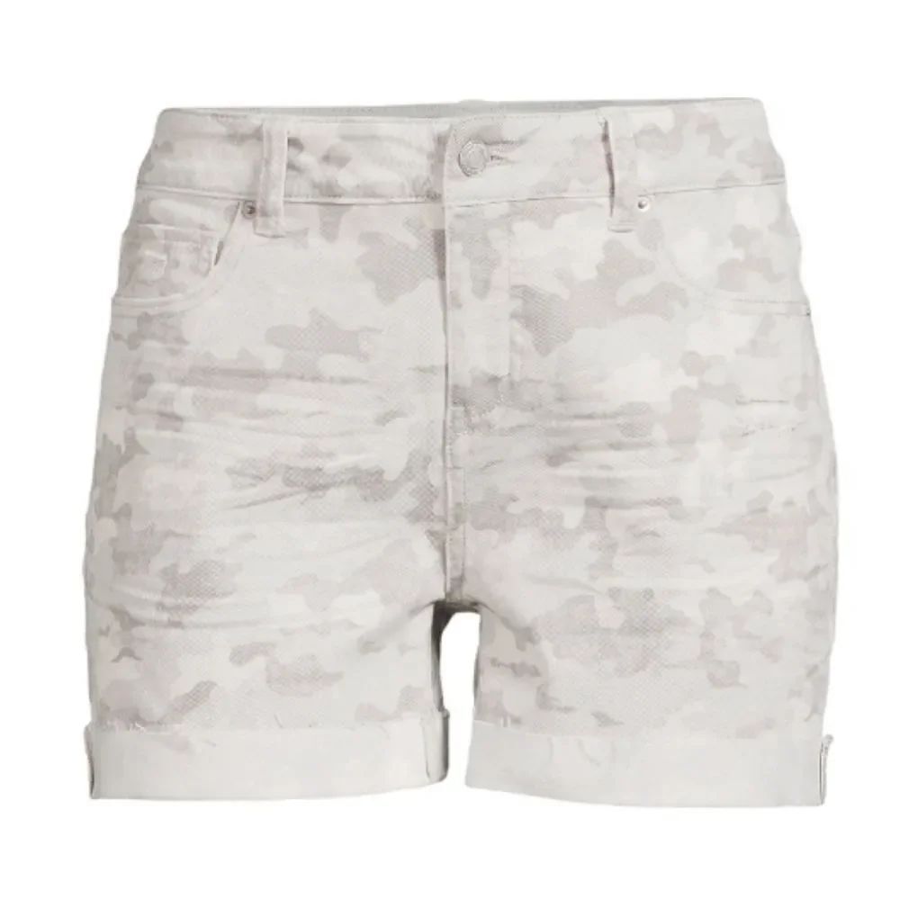 Women's Mid Rise Frayed Hem 4" Denim Short